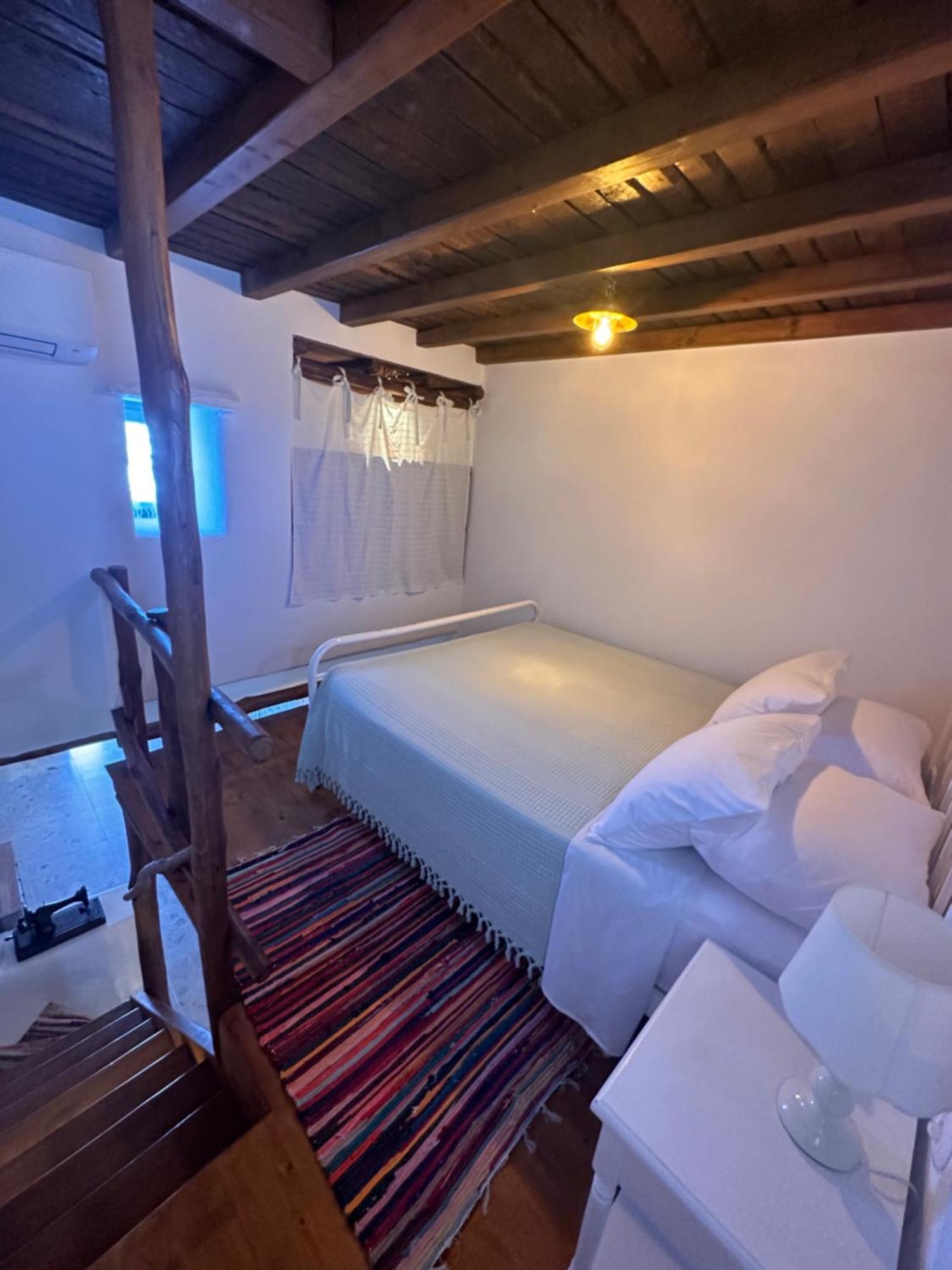 Farm stay Rizes Mykonos - Folklore Farmstead *