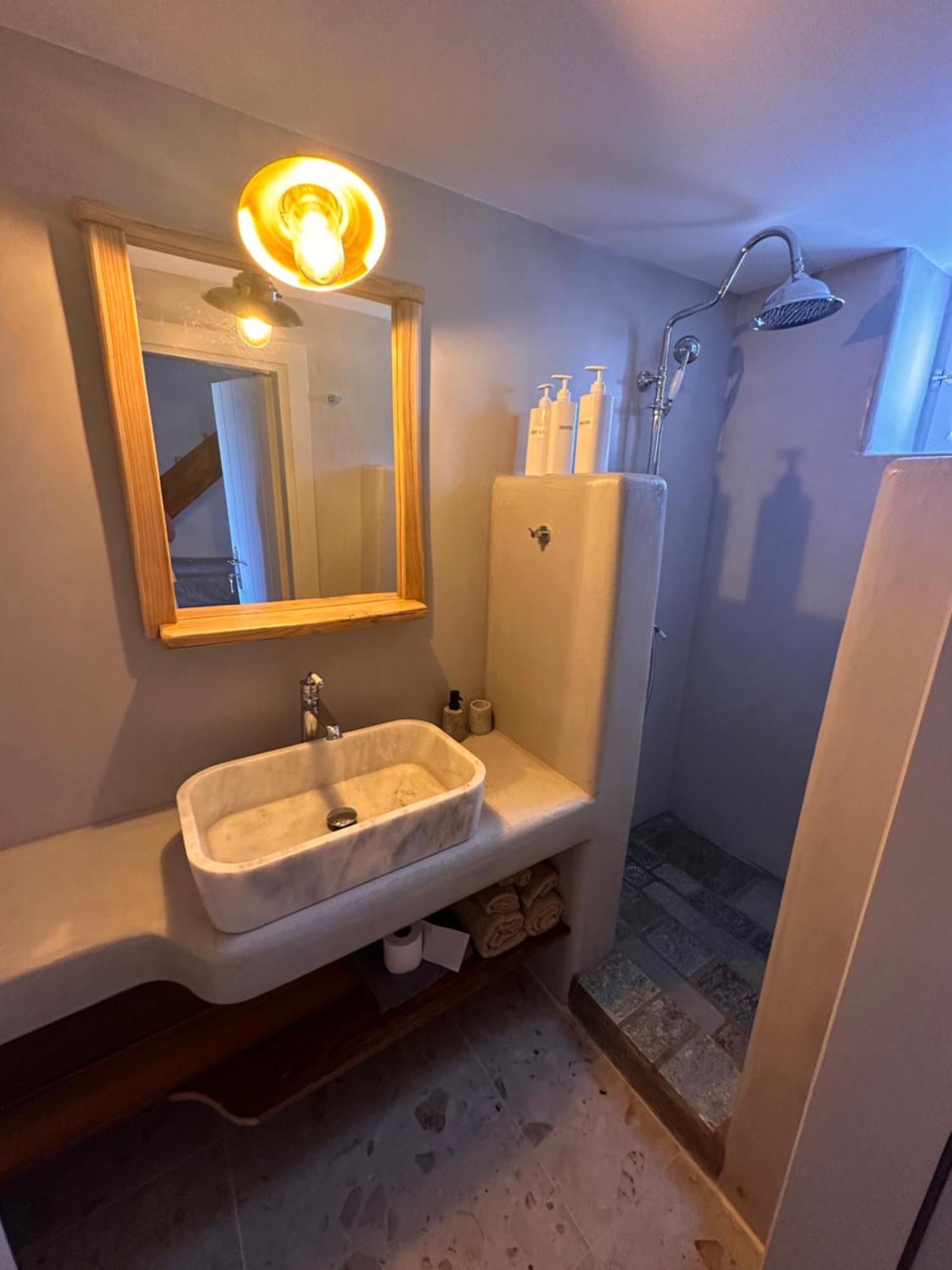 Farm stay Rizes Mykonos - Folklore Farmstead