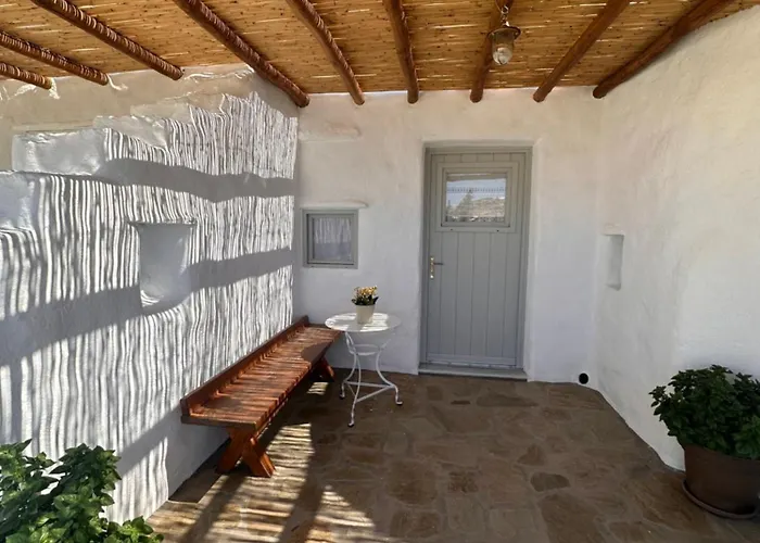 Rizes Mykonos - Folklore Farmstead
