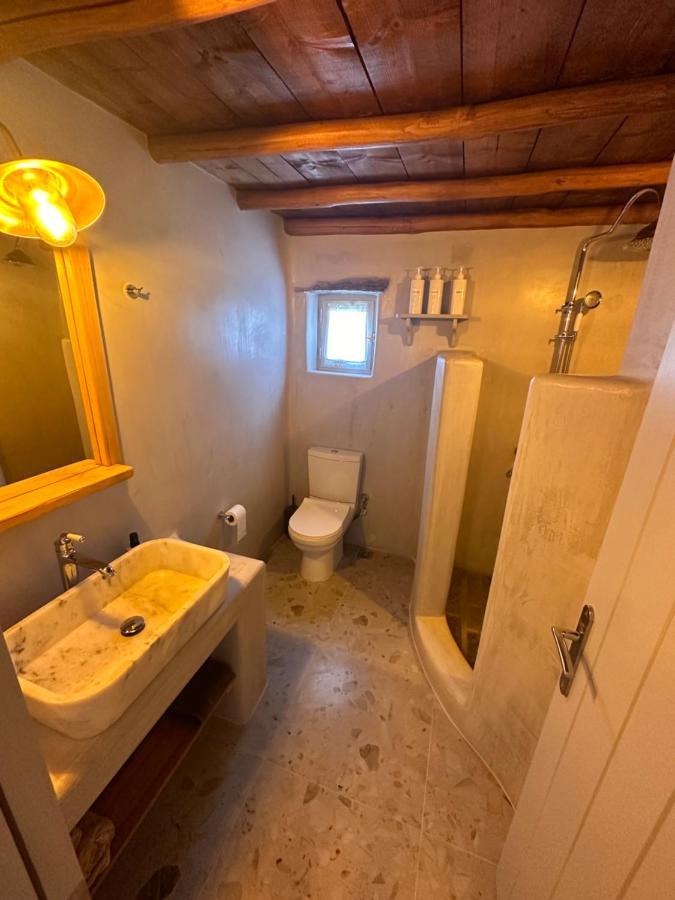 Rizes Mykonos - Folklore Farmstead Farm stay *